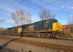 CSX 7417 leads M403